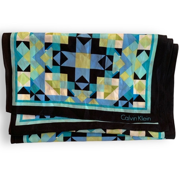 NWOT silk Calvin Klein scarf - Picture 4 of 9